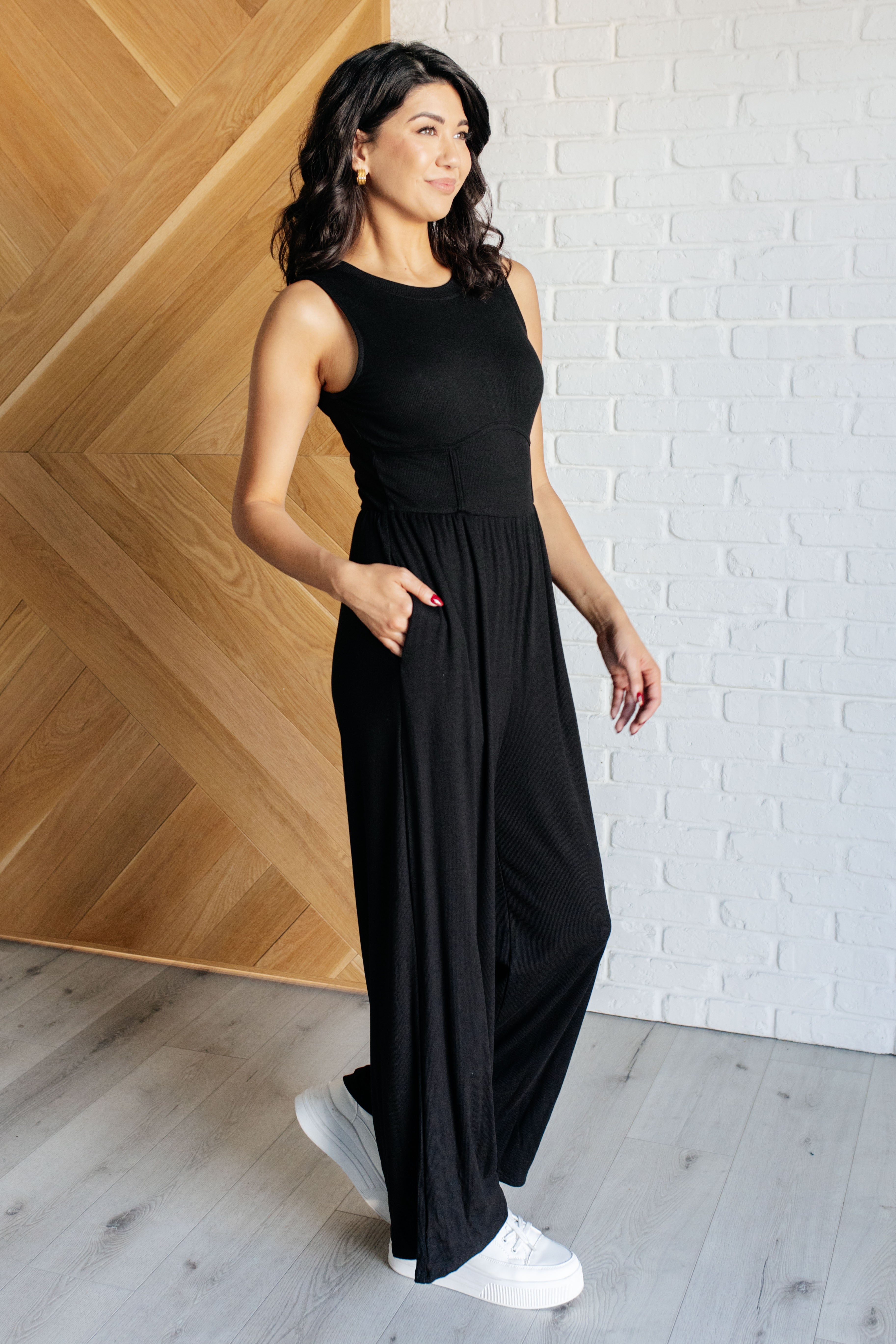 Hilary Wide Leg Jumpsuit in Black - Evergreen Boutique