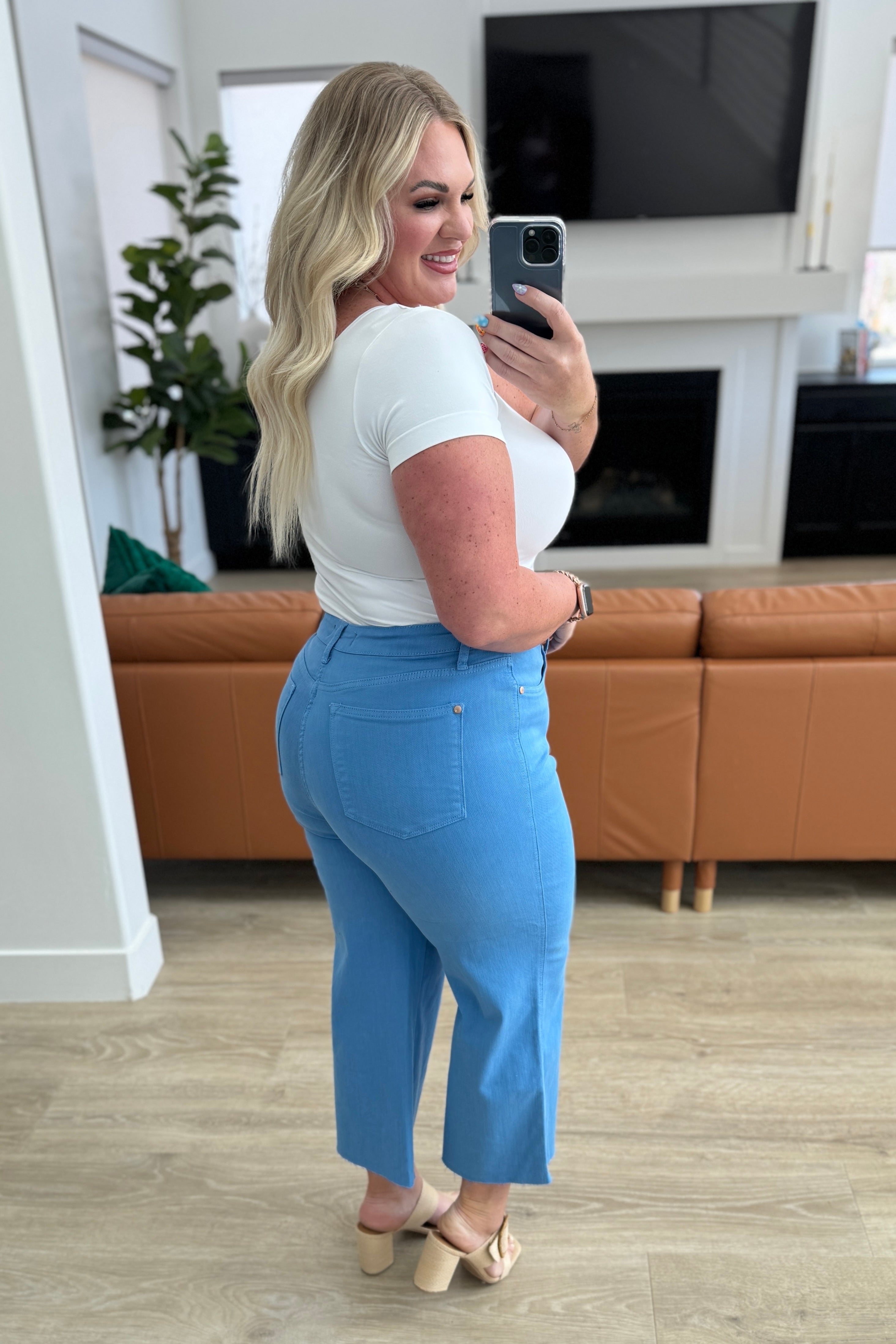 Judy Blue Lisa High Rise Control Top Wide Leg Crop Jeans in Sky Blue - Evergreen Boutique