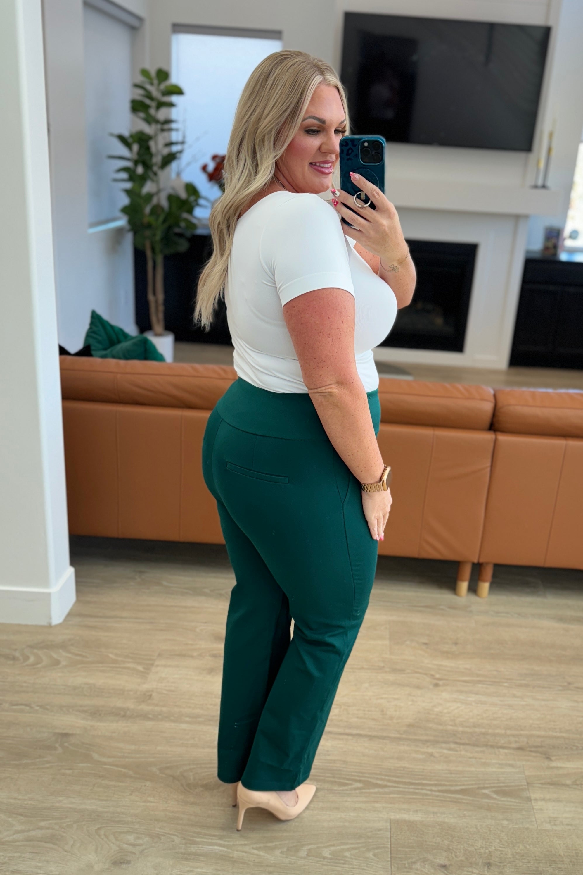 Dear Scarlett Magic Straight Pants in Hunter Green - Evergreen Boutique